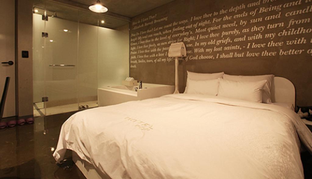 Hotel Pop2 Jongno Сеул Екстериор снимка
