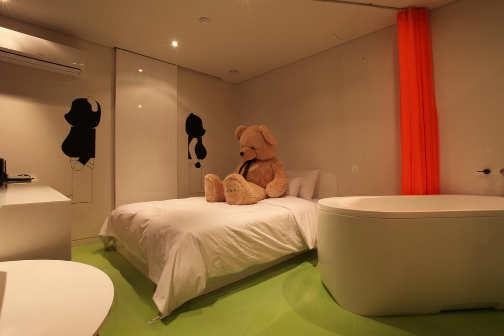 Hotel Pop2 Jongno Сеул Стая снимка