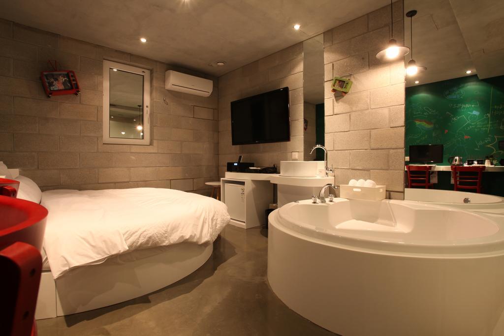 Hotel Pop2 Jongno Сеул Стая снимка